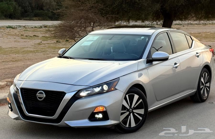 نيسان التيما 2022نص فل SV سعودي الحد 63 الف64497827583489110