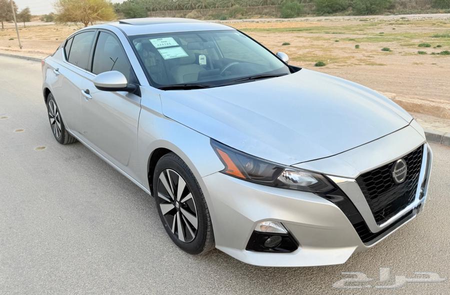 نيسان التيما 2022نص فل SV سعودي الحد 63 الف64497827583489112