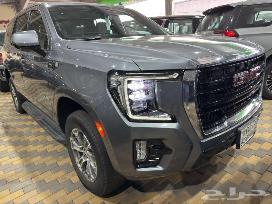 GMC Yukon 2021 odometer 19,000 standard without double64496433402113111