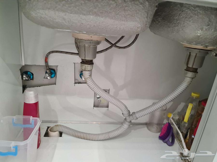 مطبخ شبه جديد للبيع64358294011393110