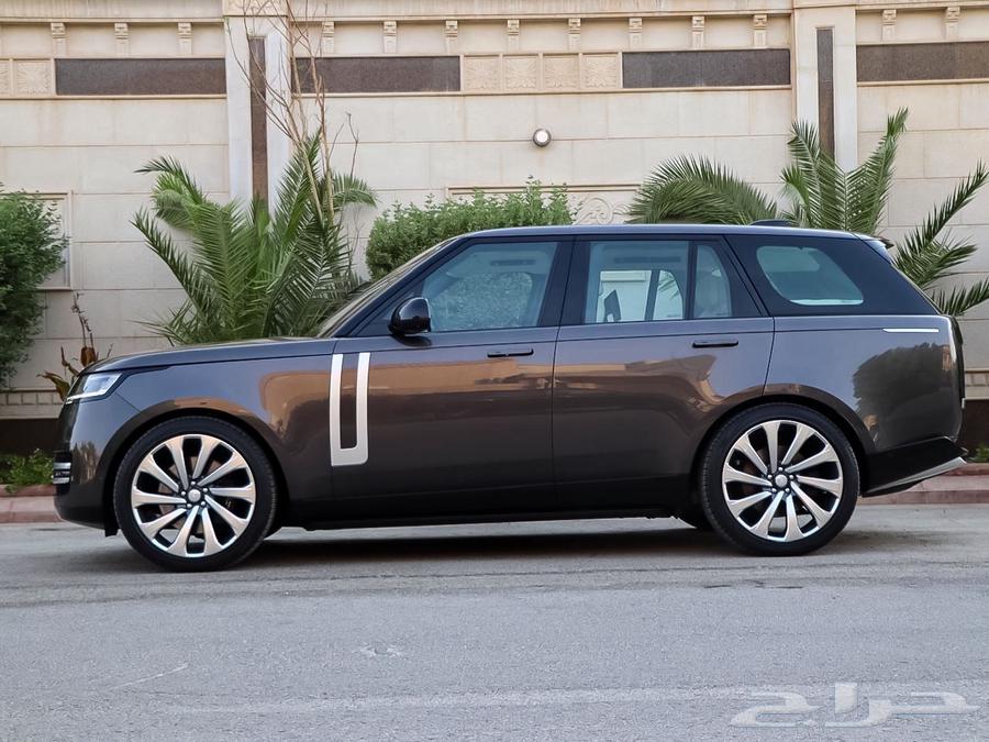 Range Rover 2022 First Edition odometer 3864503733047553113