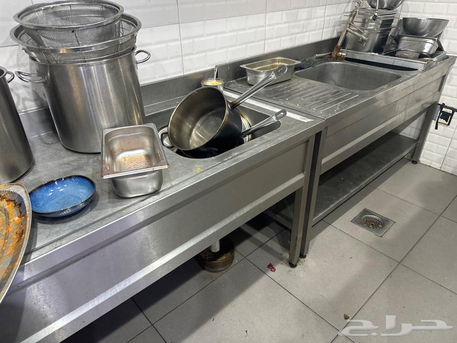 للبيع معدات مطعم64360083443330110