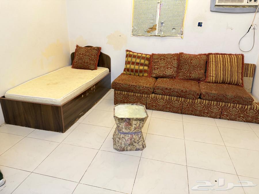 للبيع سرير نفر و كنبه64361459023107110