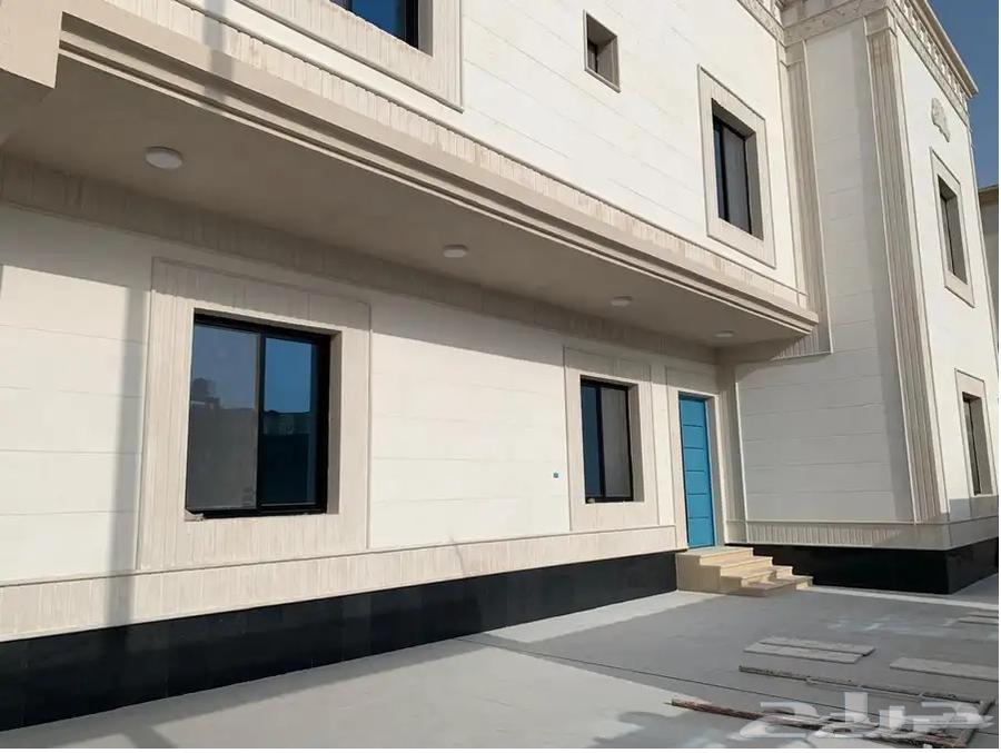 Two-story building with a new annex for sale in Al-Jisr neighborhood63613613457027111