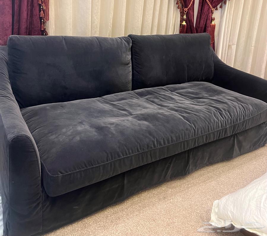 كنبة باللون الاسود64356997346817110