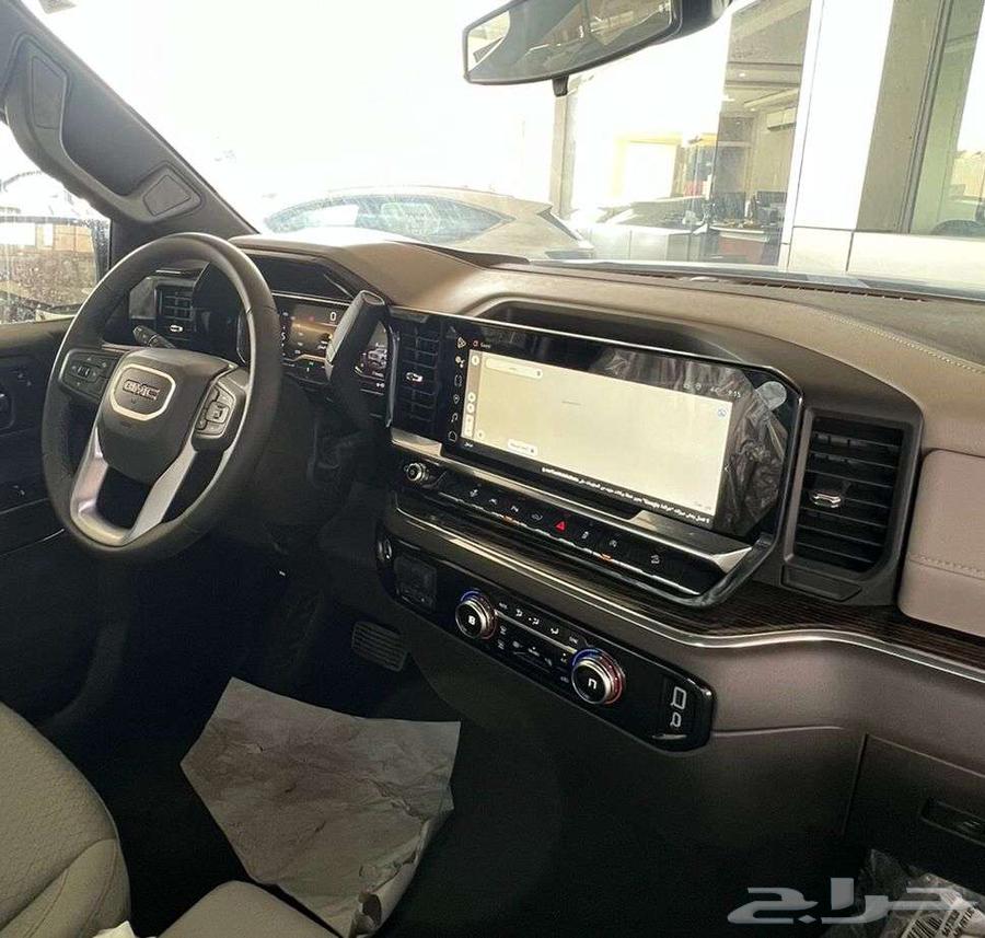 جي ام سي سييرا 2025 SLEخليجي رمادي لدى الفريدي64498867880450112