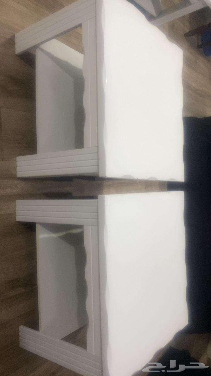 White color tables64372492811779112