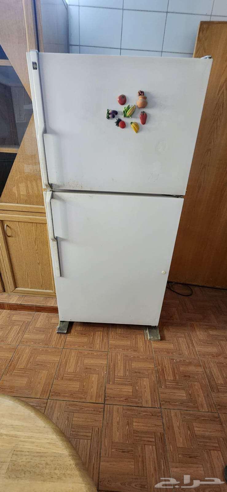 أثاث وأجهزة منزلية مستعملة - البيع كامل بي 800 ريال فقط64373625040643112