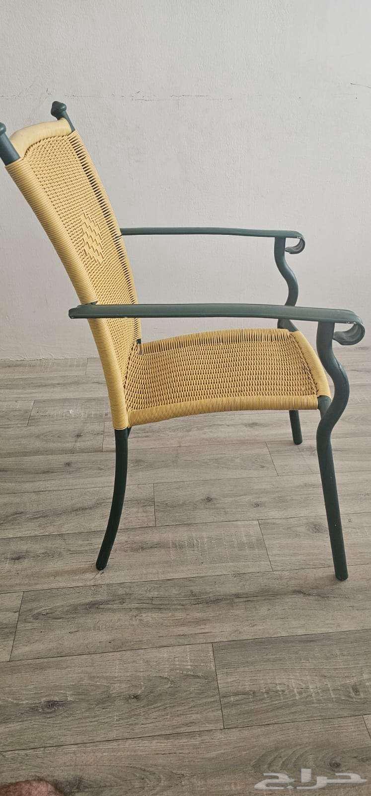 كراسي حديد وخيزران بحالة ممتازة سعر خاص العدد 664374259971458113