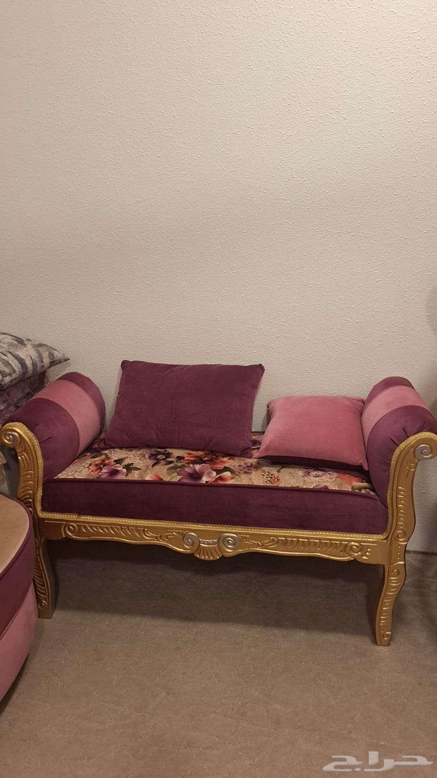 Royal sofa with tables64369805954306111