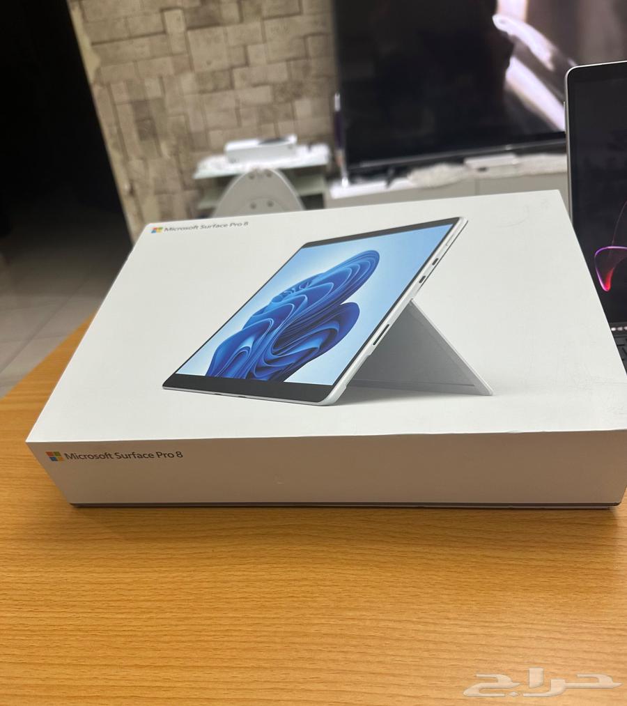 For sale Microsoft Surface Pro 8, like new64371133102595110