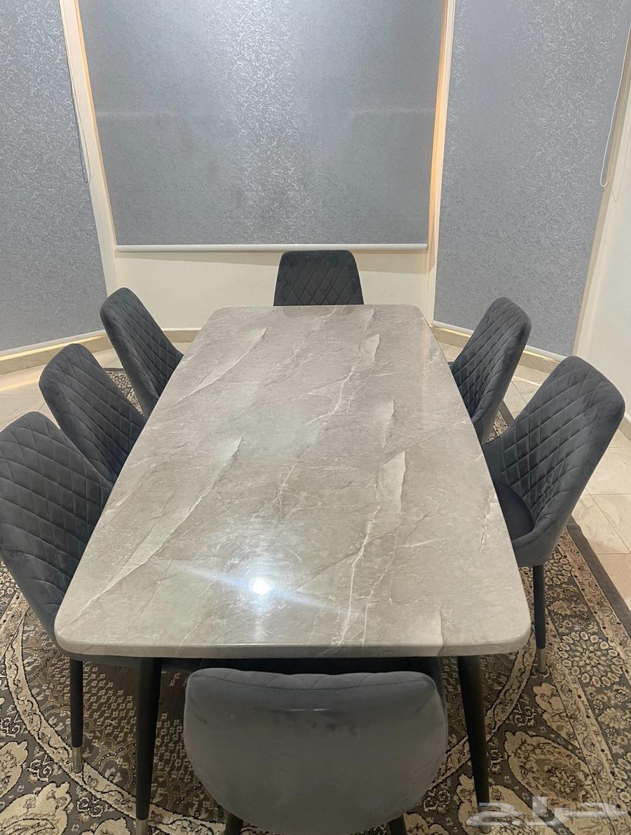 Dining table with 4 chairs64367726791811110