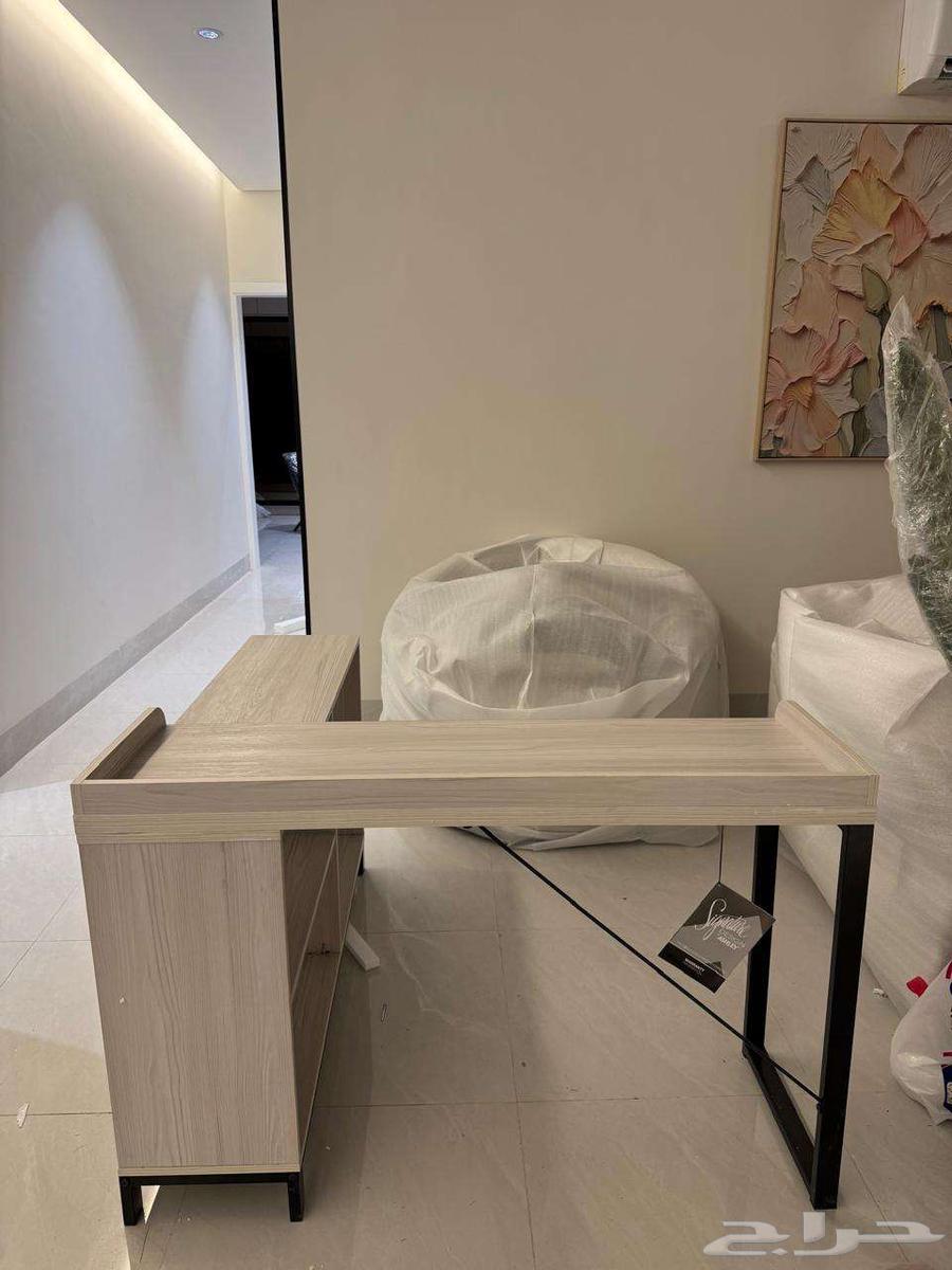 مكتب اشلي جديد غير مستعمل64368441212034111