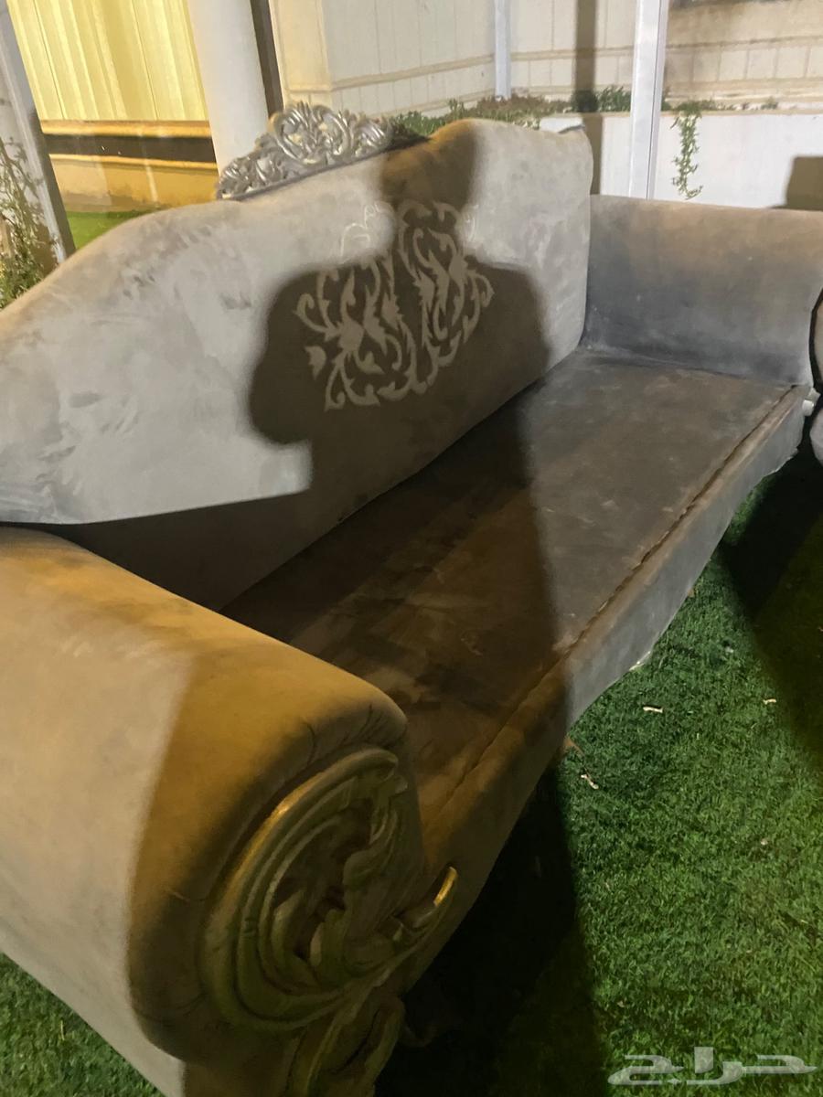 Classic sofa with table64368470284801113