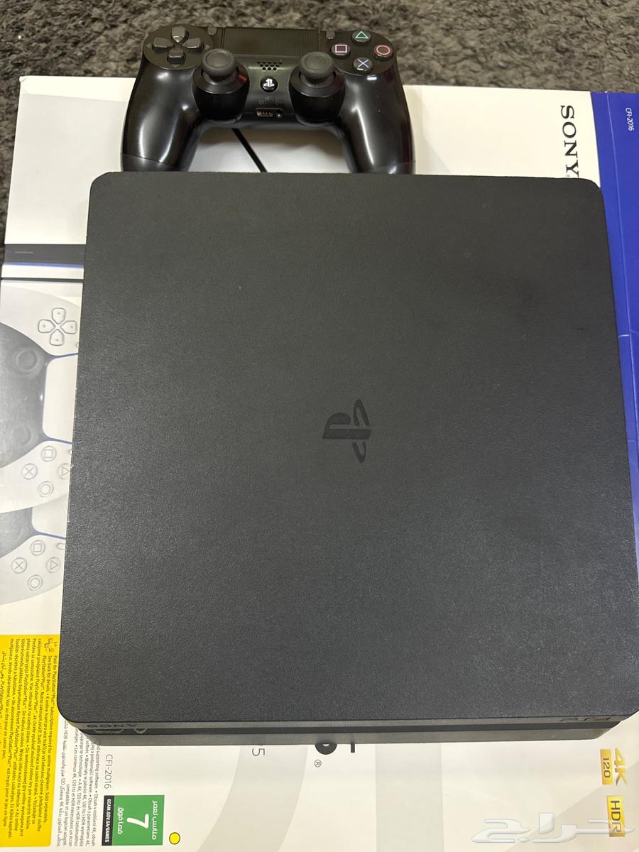 PlayStation 4 Slim with controller (clean and in perfect condition, no issues)64369835443201110