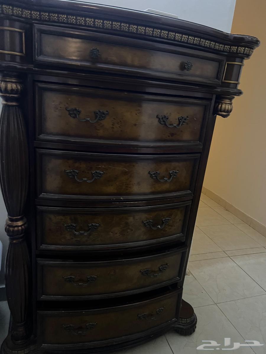 غرفة نوم للبيع فخمة مستعمله خشبها قوي64370424651266114