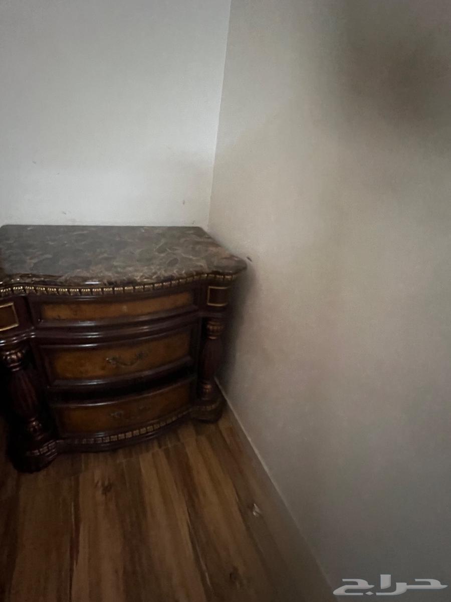 غرفة نوم للبيع فخمة مستعمله خشبها قوي64370424651266111