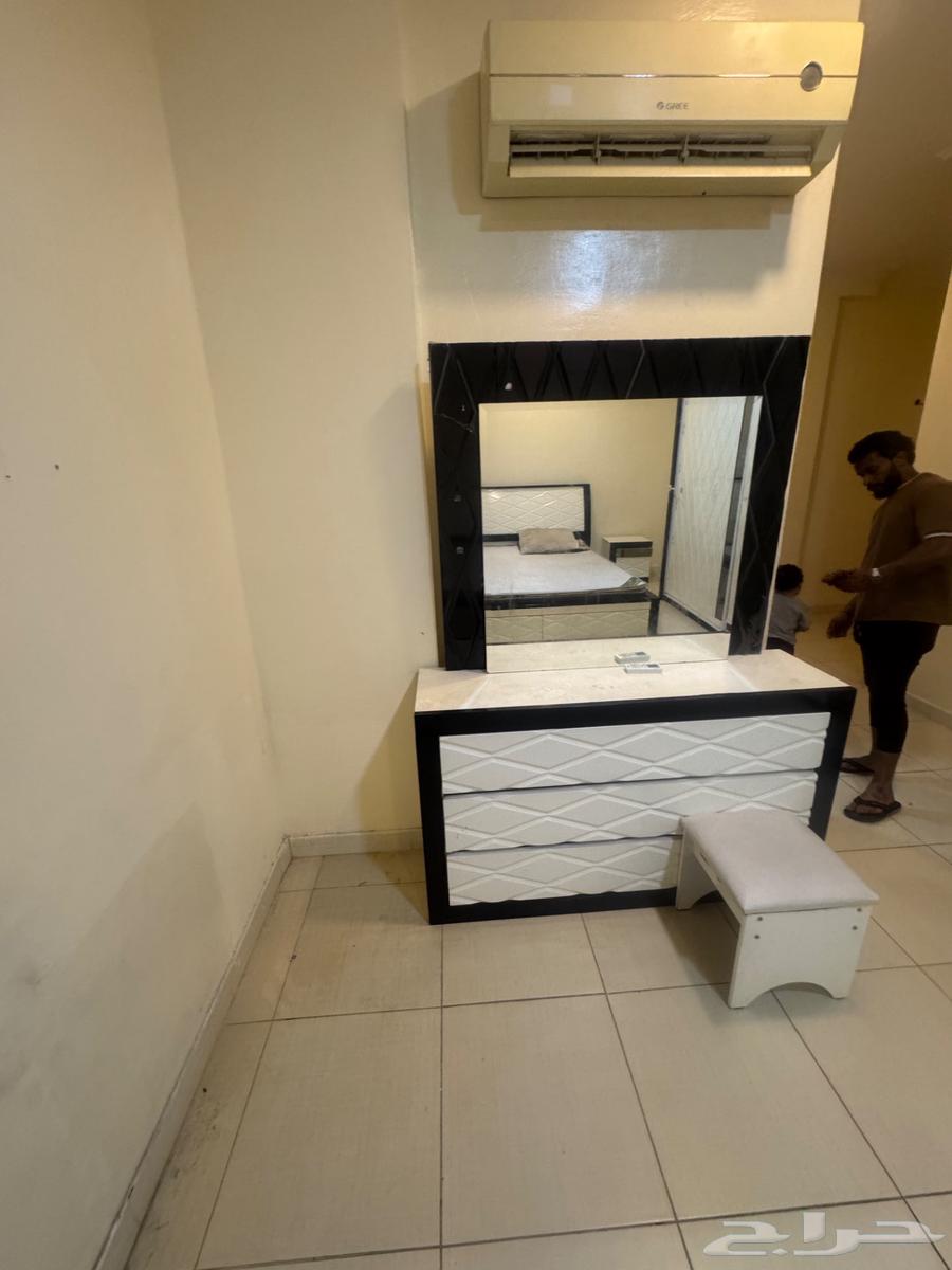 اثاث للبيع الان64378862086401111