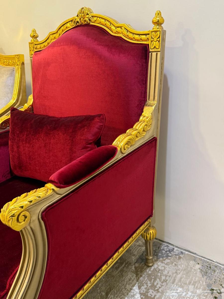 Single sofa64371672353794113