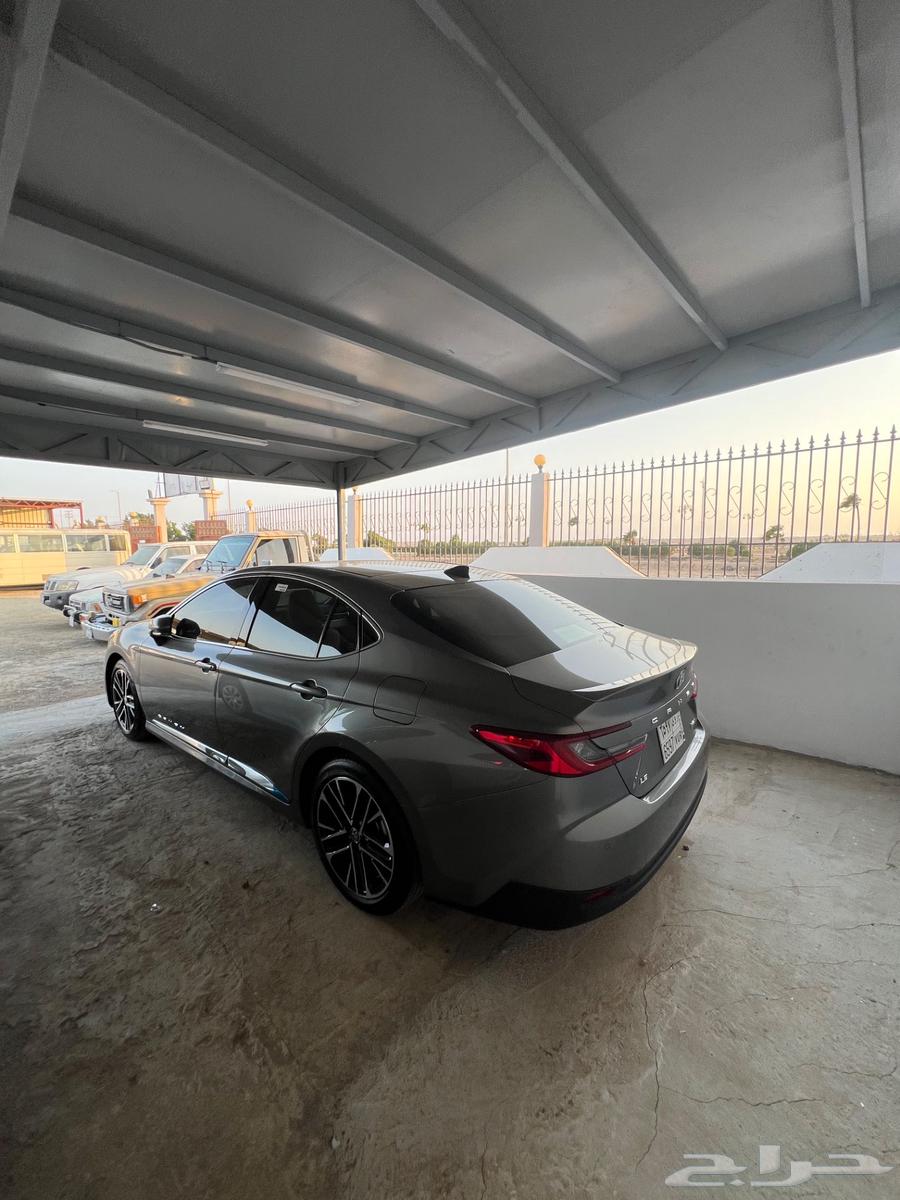 كامري LE هايبرد 2025 تيتانيوم64516424263553110