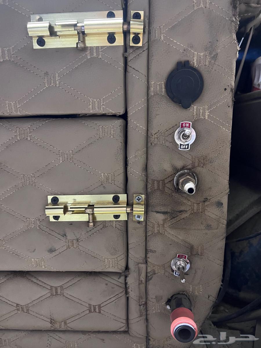 Clean shack stairs64373151193089113