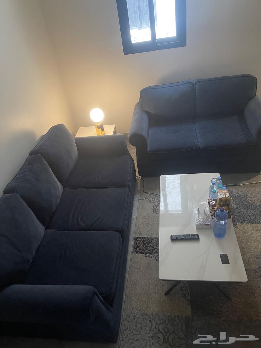 طاولة جميلة للبيع64373565829635110