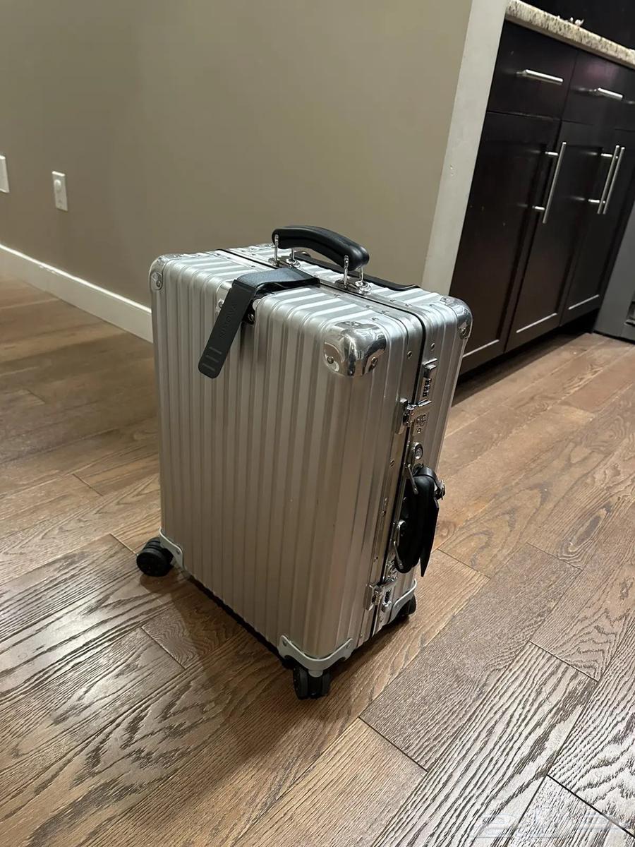 Rimowa classic cabin شنطة ريموا كلاسيك كابي64374112197506113