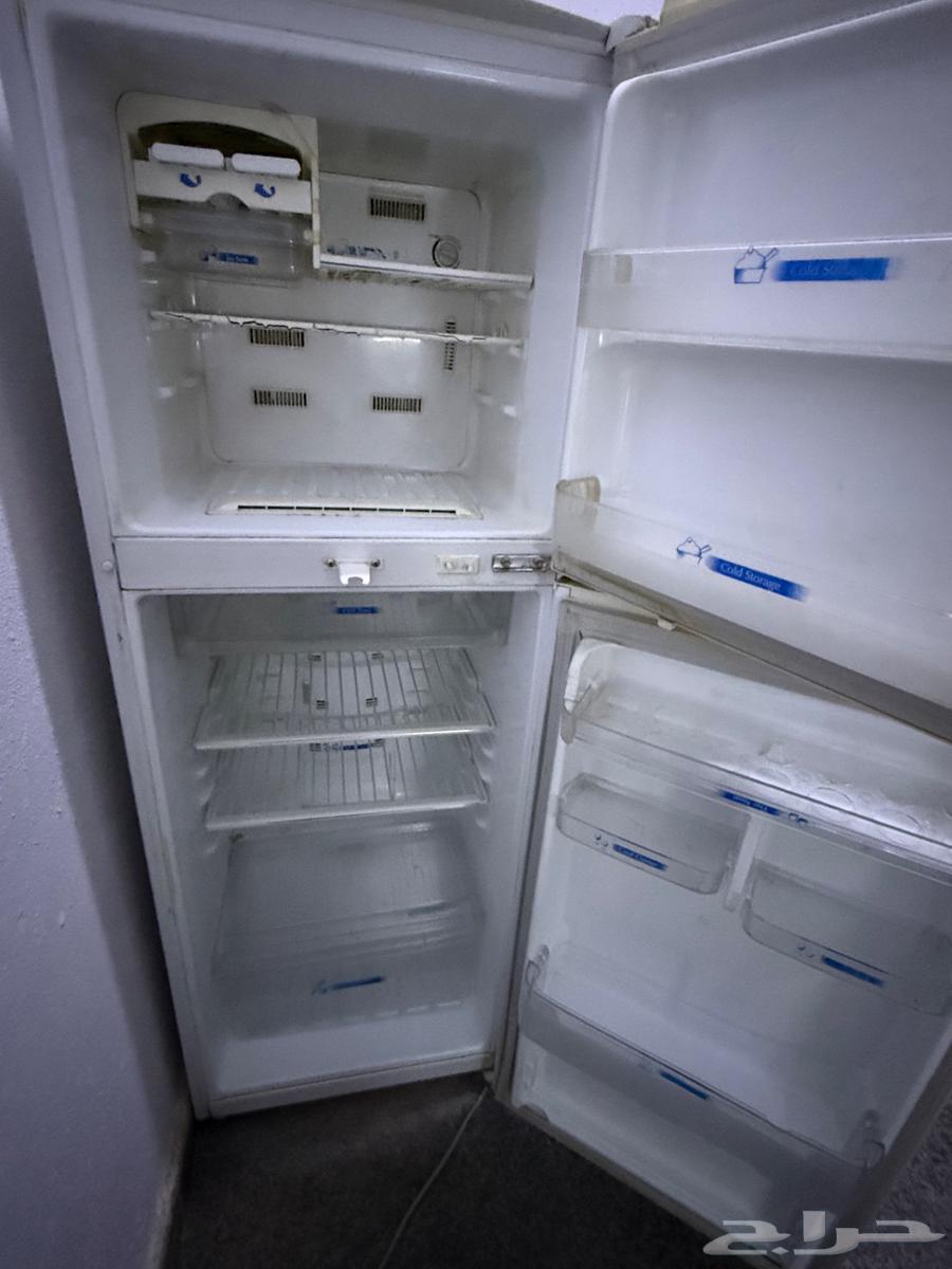 ثلاجة مستعملة للبيع64374920046337111