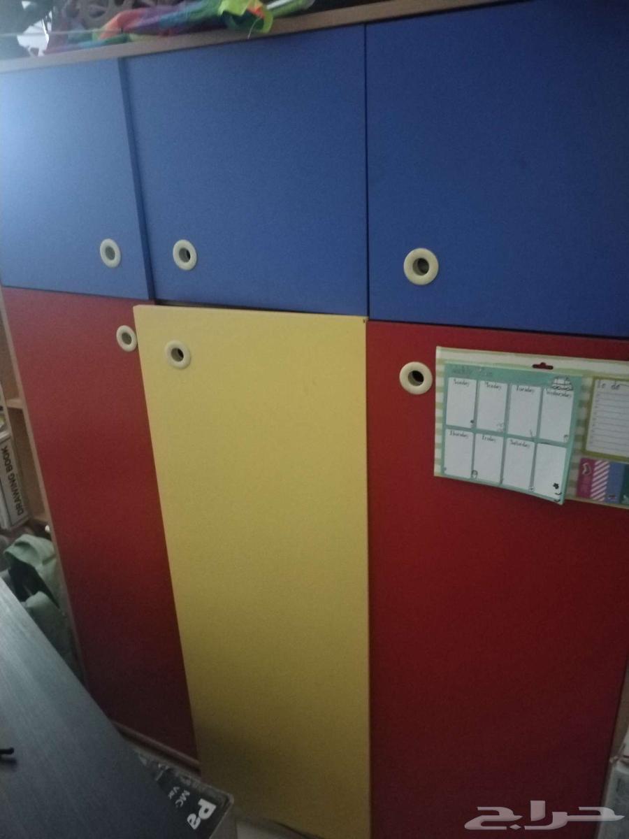 Wardrobe and desk and bookshelf from Home Box64364455658114110