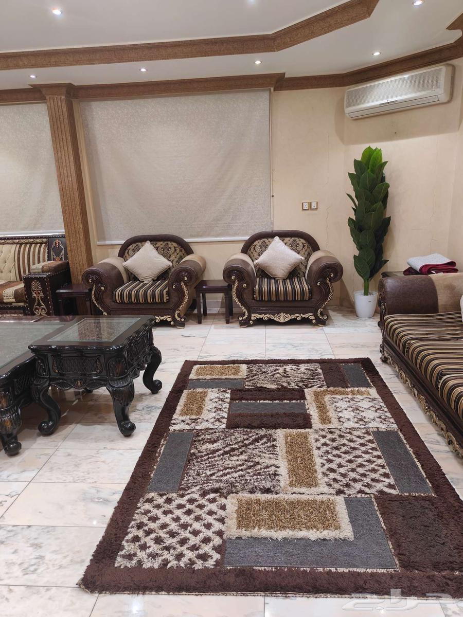 Sofa set for sale with stools and carpets64365144448002114