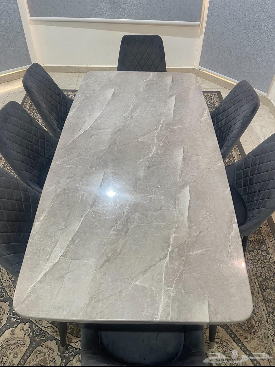 Dining table with 4 chairs64367726791811112