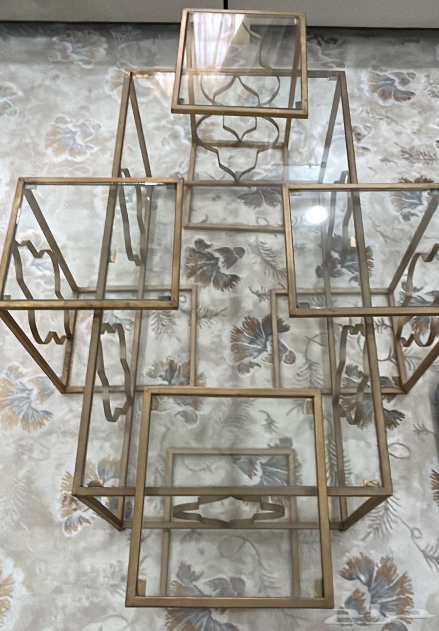 Sofa and service tables64370885474819110