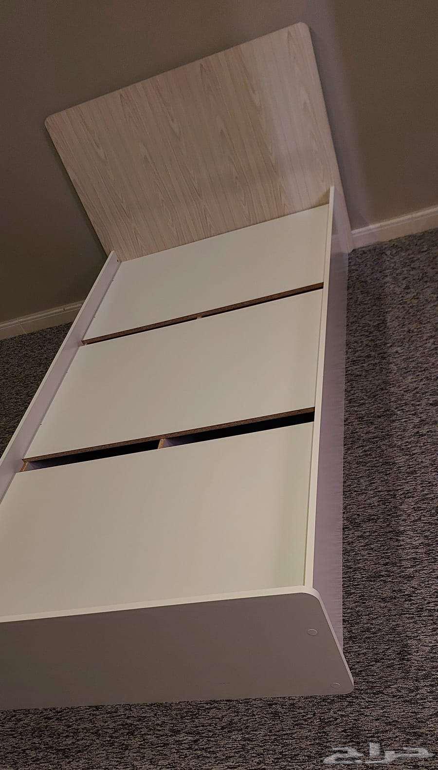 سرير من هوم بوكس64371438017667112