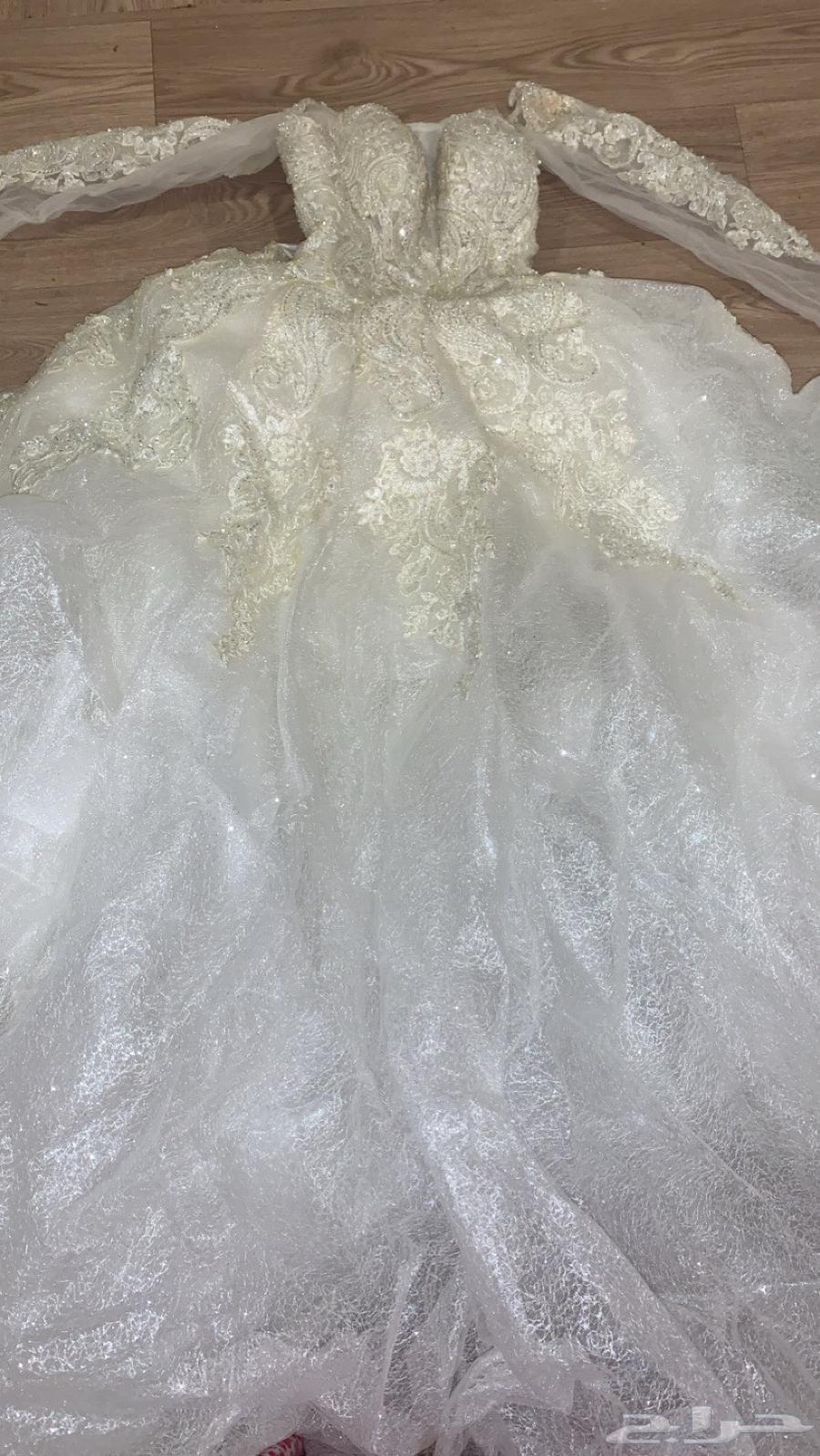 فستان زفاف للبيع بميه ريال64364350637954114