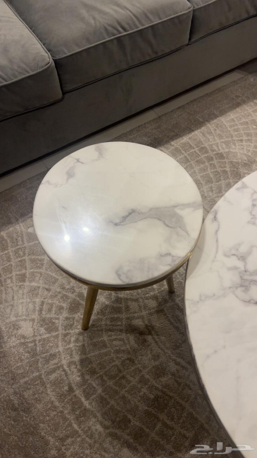 Semi-new marble table with four service tables64366086294145111