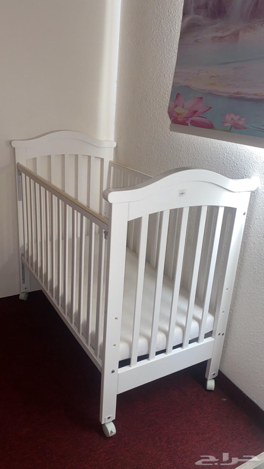 سرير اطفال حايل .بقعاء64370308993026110