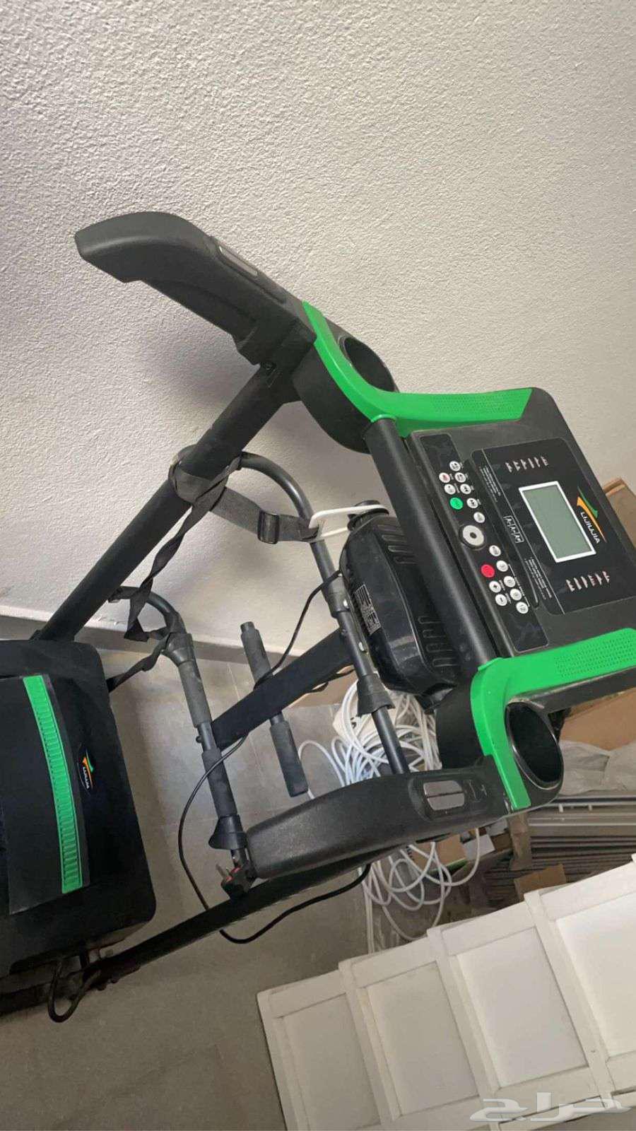 سير كهربائي بحاله ممتازه مع حهاز مساج 700 مع التوصيل64370813326851110