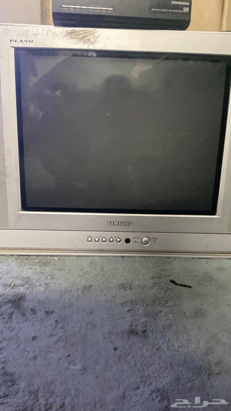 تلفزيون سامسونج نظيف مع رسيفر نوع كويس يحتاجون ريموند فقط64372842686210111