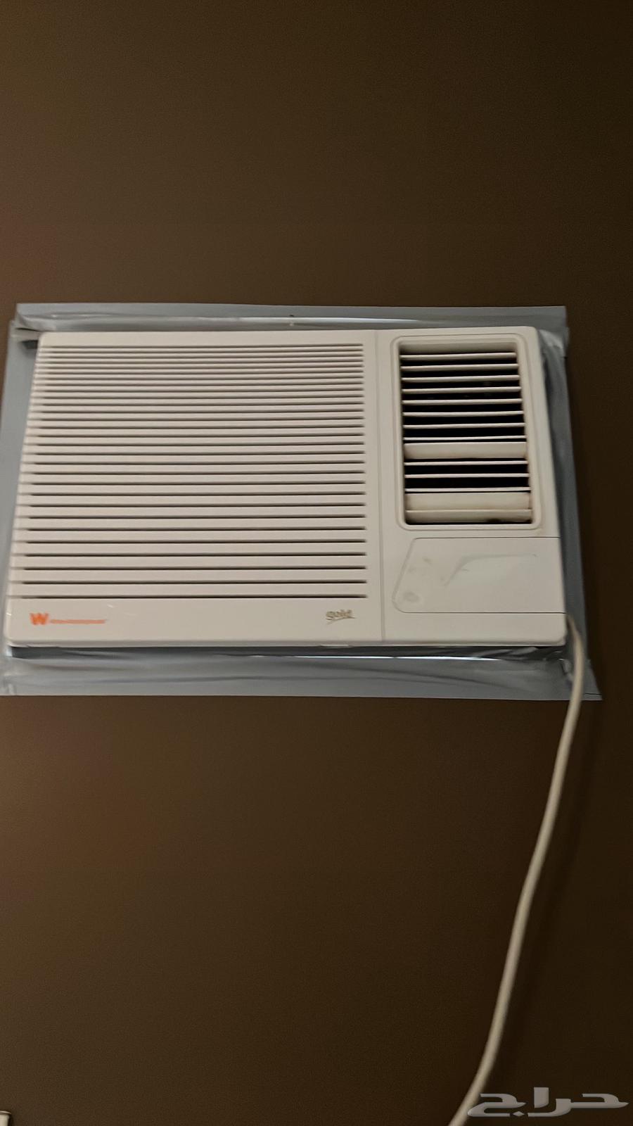 Three window air conditioners, hot and cold, two room sets and a table64373757161217110