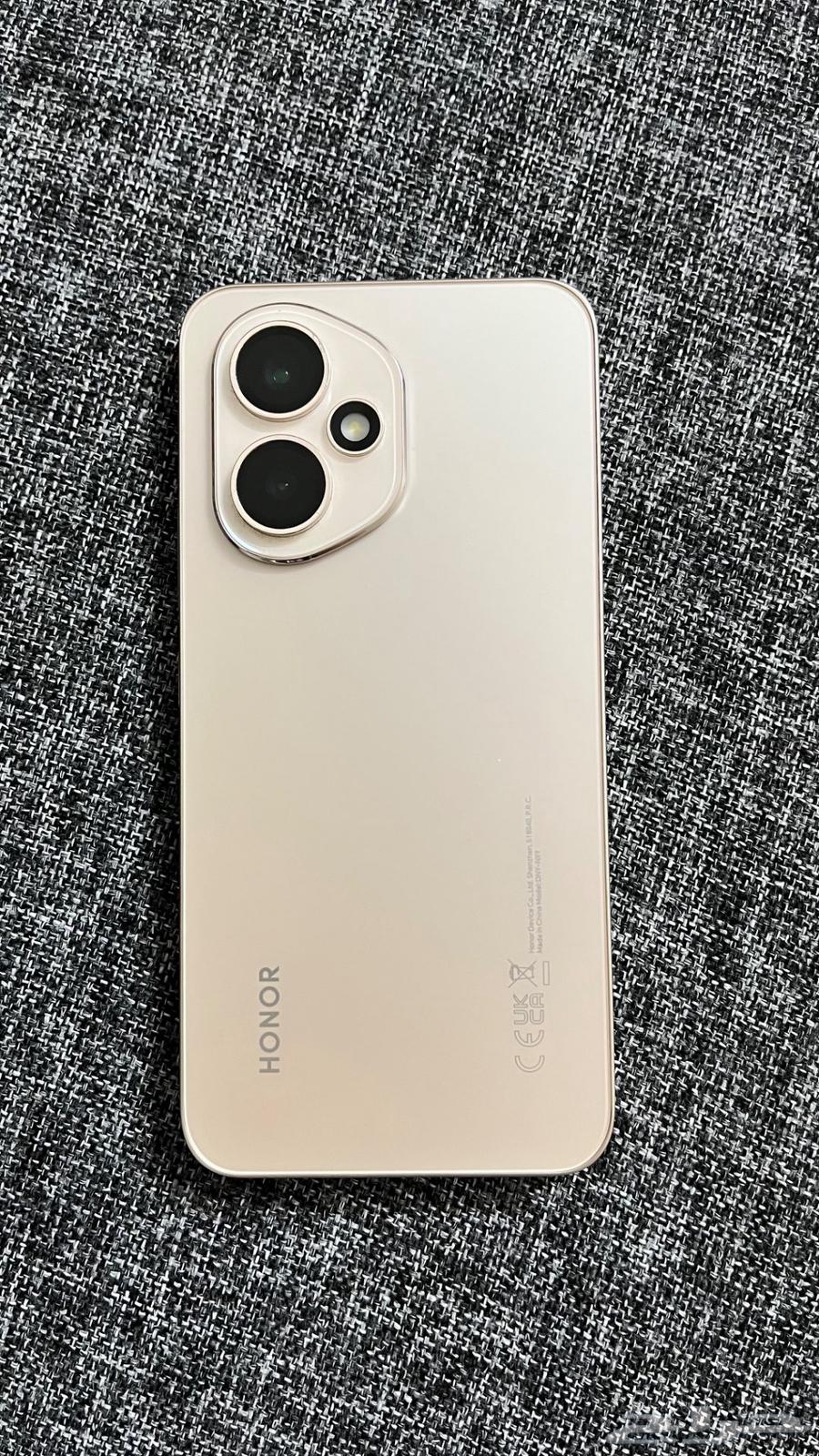 جوال هونر 40064378353582337111