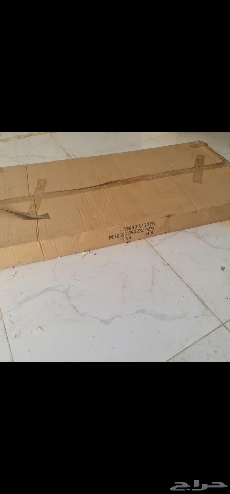 طاوله مكتبيه64376392583555110