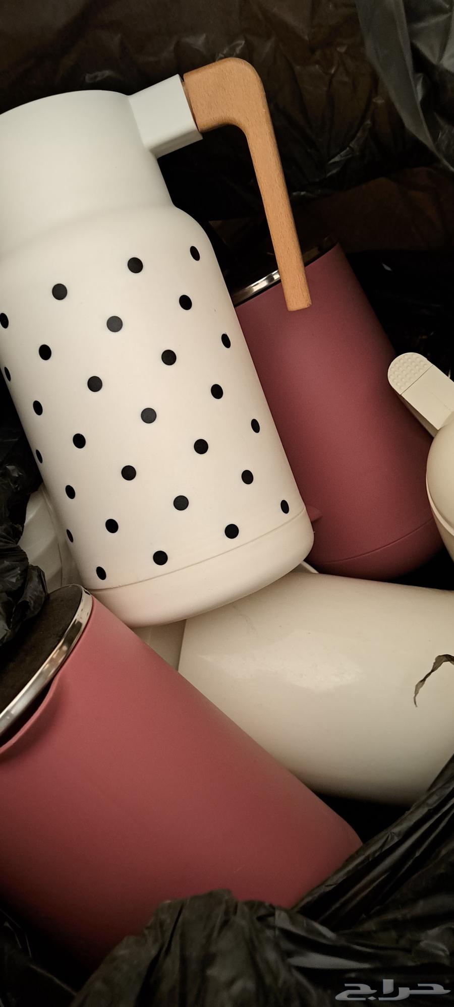 يوجد مواعين للبيع64369952379650112