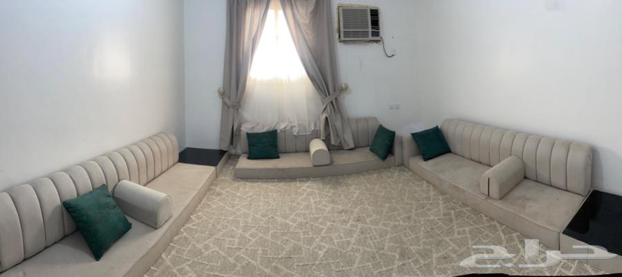 كنب ارضي 3 قطع مع ستارة64369674553985110