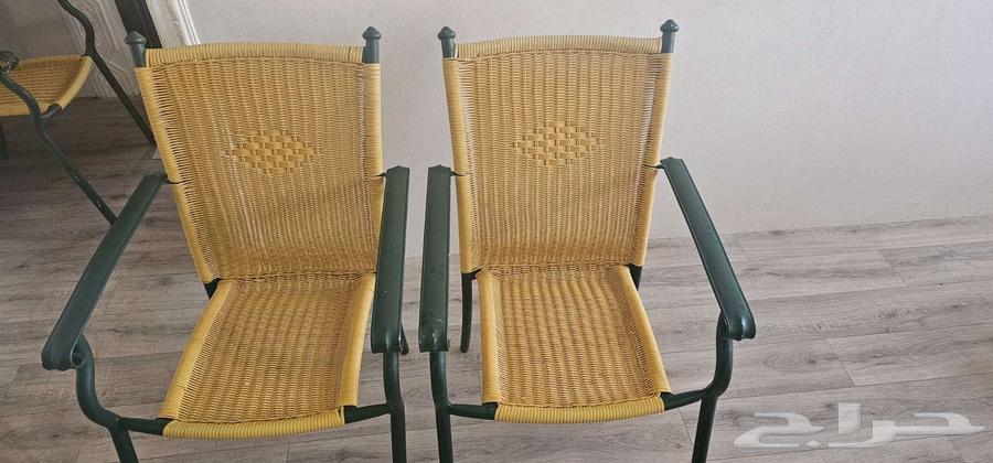 كراسي حديد وخيزران بحالة ممتازة سعر خاص العدد 664374259971458114