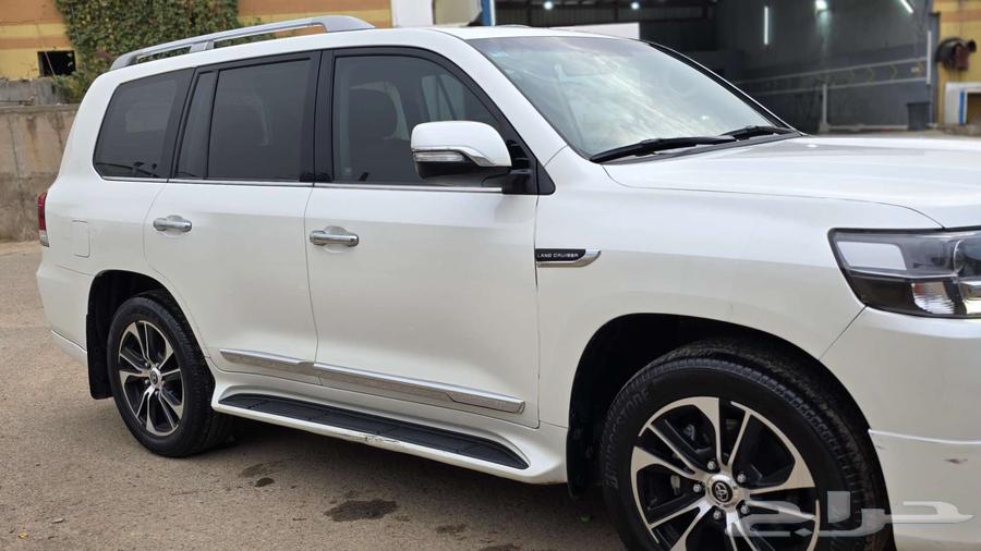 لاند كروزر GXR4 جراند تورنج 202164515681697027111