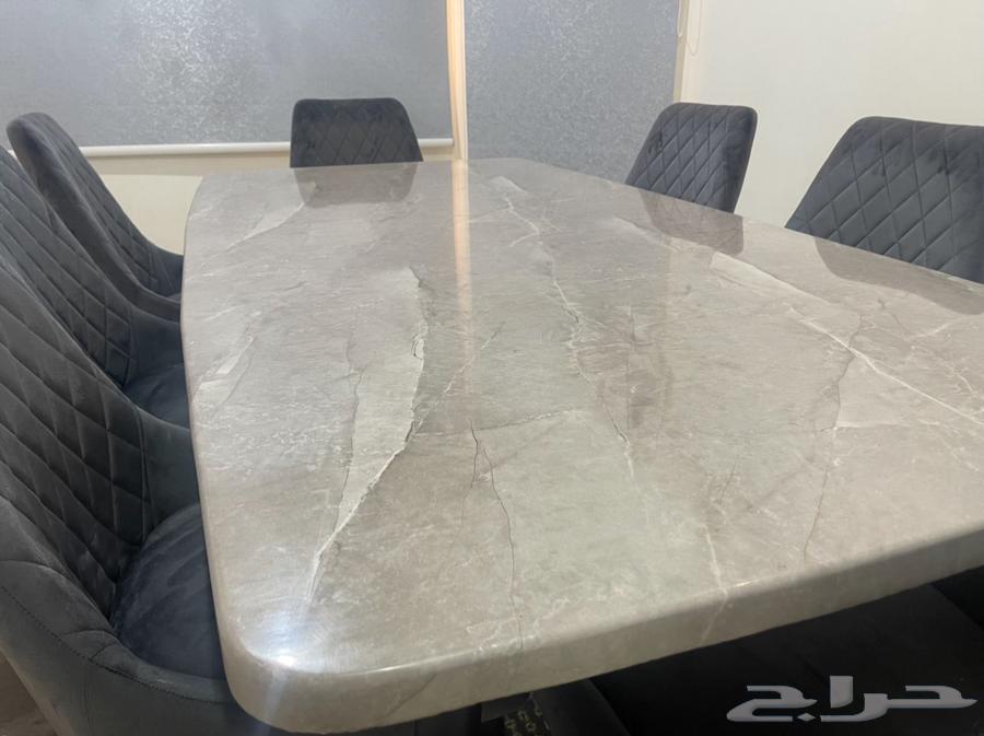 Dining table with 4 chairs64367726791811111