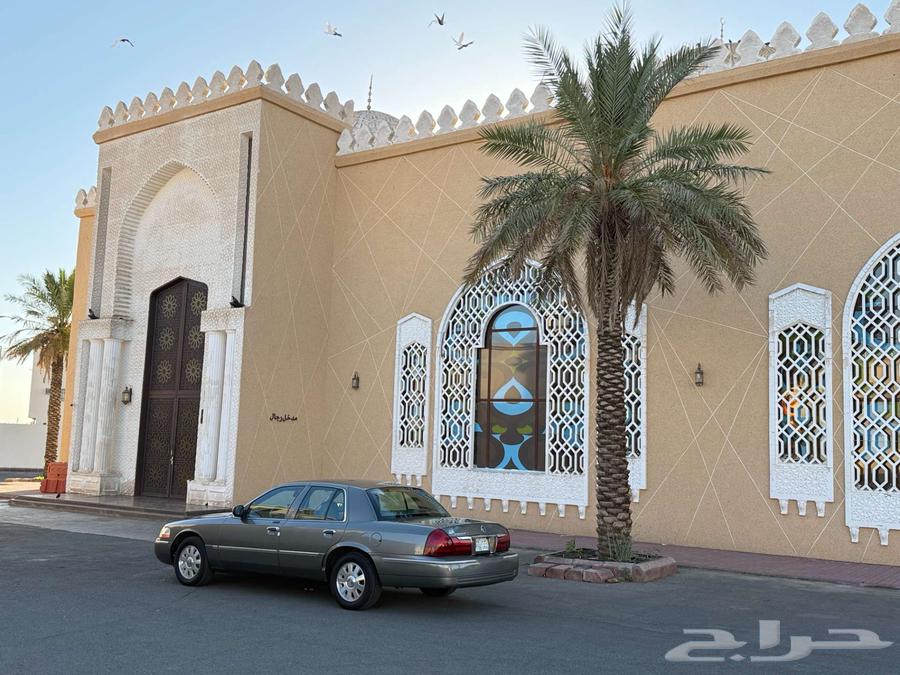 فورد جراند ماركيز 2004 بحاله نظيفه جدا64509884785411112