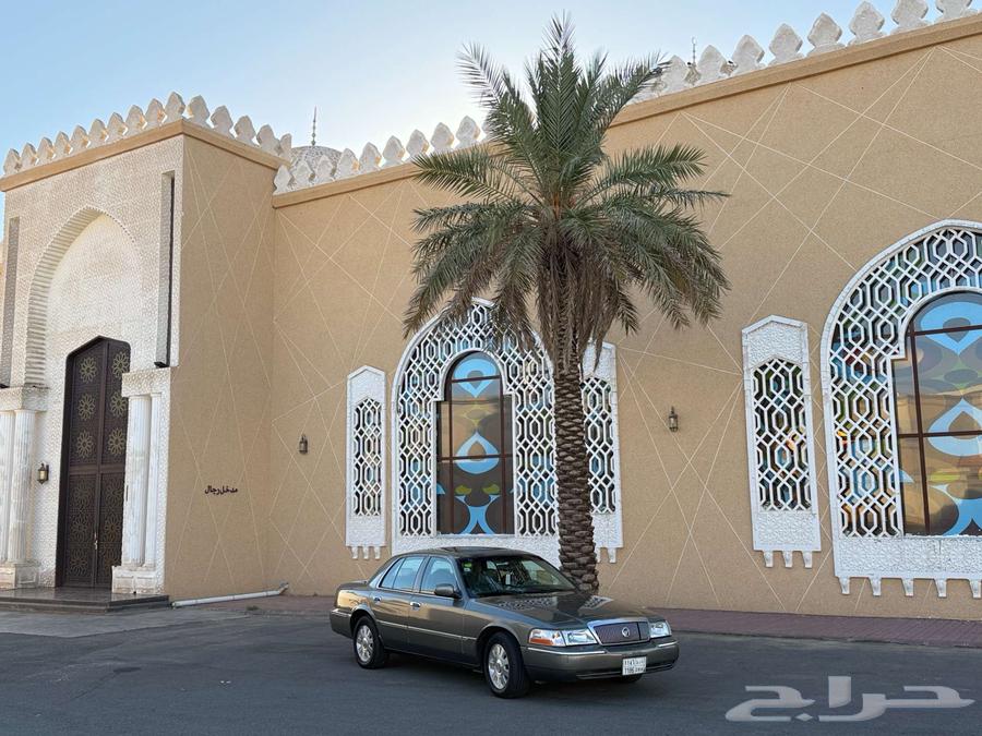 فورد جراند ماركيز 2004 بحاله نظيفه جدا64509884785411111