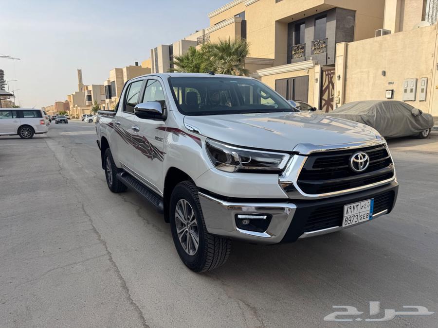 هايلكس 2024 م بنزين دبل فل كامل تماتيك سعودي عداد 29 الف كلم64511269357315110