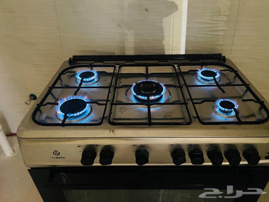 فرن غاز شبه جديد بالخبراء للبيع64367755574401110